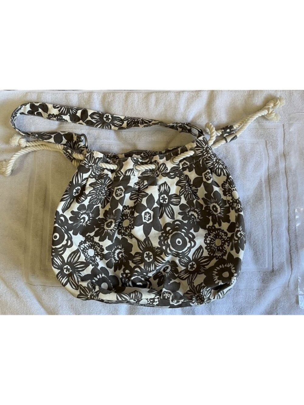 Aeropostale Floral Canvas Drawstring Hobo Shoulder Bag Green White Medium - Picture 14 of 14